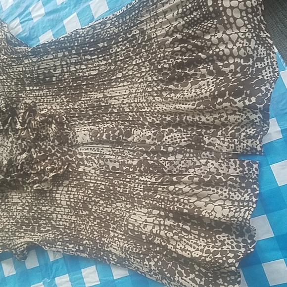 Blouse Nice brown and tan print - Picture 6 of 8